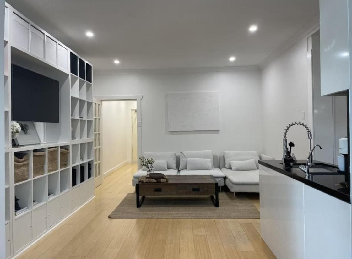 Pet-friendly Just Minutes From Bondi Apartment Sydney